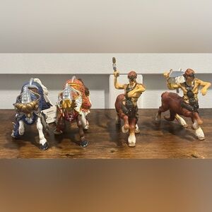 4 Papo horse figures from 2007